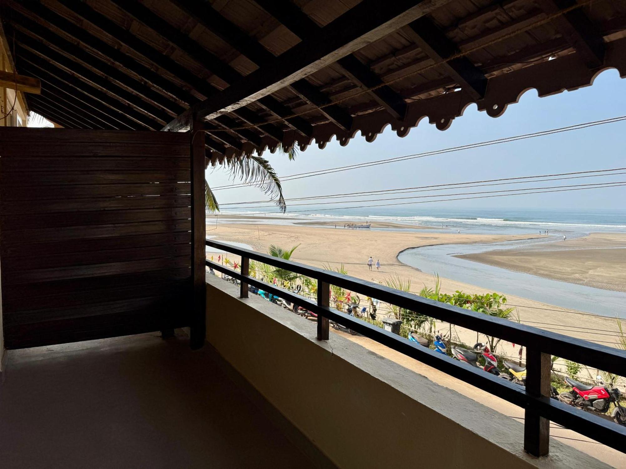 Dolce Far Niente 4-Bhk Private Villa On Ashwem Beach Arambol Exterior photo