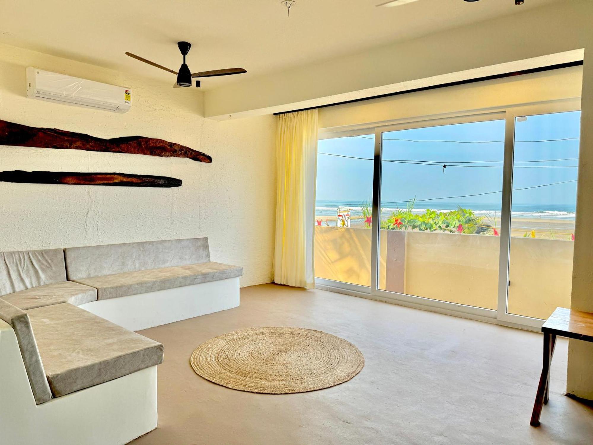 Dolce Far Niente 4-Bhk Private Villa On Ashwem Beach Arambol Exterior photo